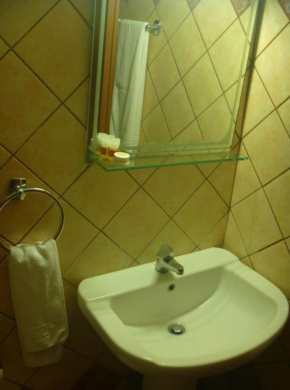 Hotel Dioni Marónia Phòng bức ảnh